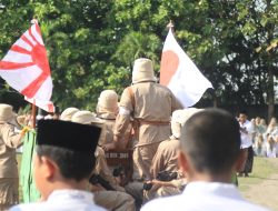 Teatrikal Resolusi Jihad Ditampilkan Dalam Apel Hari Santri di Tebuireng