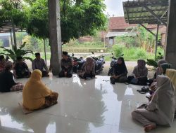 LP Maarif PCNU Jombang, Takziyah Ke Rumah Duka Kakak Adik Yang Meninggal Setelah Pulang Ngaji