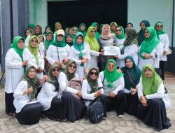 Peduli Korban Banjir, Muslimat NU Jombang Berikan Bantuan Kebutuhan Rumah Tangga