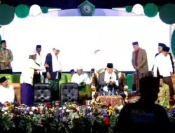 Haul ke-46 Almaghfurlah KH. Bisri Syansuri dan Nyai Hj. Nur Khodijah Hasbullah ke-72 di Pondok Pesantren Mambaul Maarif berlangsung Khidmat