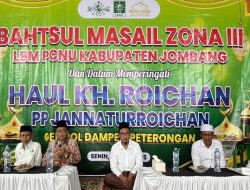 KH. Ahmad Hasan Apresiasi Pelaksanaan Bahtsul Masail Zona III PCNU Jombang di PP. Jannatur Roichan