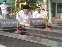 Ketum PBNU Ziarahi Makam Pendiri NU di 3 Pesantren