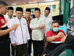 Ribuan Nahdliyin Jombang Ikuti Pemeriksaan Mata dan Operasi Katarak Gratis yang Digelar LAZISNU