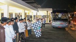 Bupati Warsubi Lepas 1.359 Jemaah PCNU Jombang Ikuti Mujahadah Kubro 1 Abad NU di Malang