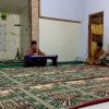 Ngaji Jelang Buka Puasa di Mushala Nurul Iman: KH Abdulloh Munif Uraikan Keutamaan Tarawih dan Zakat