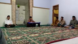 Ngaji Jelang Buka Puasa di Mushala Nurul Iman: KH Abdulloh Munif Uraikan Keutamaan Tarawih dan Zakat