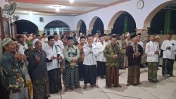 Lailatul Ijtima’ MWCNU Diwek, Semangat Ibadah yang Tak Padam Meski Diguyur Hujan