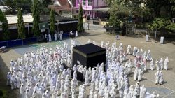Tanamkan Spirit Akhlakul Karimah, MA Unggulan Darul ’Ulum Jombang Gelar Pelatihan Manasik Haji ke-XVII