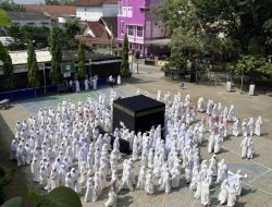 Tanamkan Spirit Akhlakul Karimah, MA Unggulan Darul ’Ulum Jombang Gelar Pelatihan Manasik Haji ke-XVII