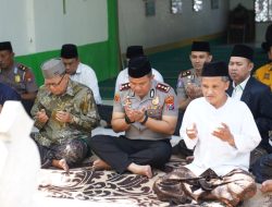 Menyongsong Muktamar NU: Syuriah PCNU Jombang dan Jajaran Polres Ziarah Muassis di Tambakberas