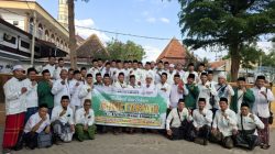 Jelang Muktamar ke-35 NU, MWC NU Sumobito Gelar Ziarah ke Makam KH R Asad Syamsul Arifin