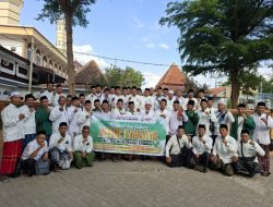 Jelang Muktamar ke-35 NU, MWC NU Sumobito Gelar Ziarah ke Makam KH R Asad Syamsul Arifin