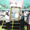 Gelar “Bapak ISHARI” untuk KH Abdul Wahab Chasbullah Diserahkan Jelang Muktamar Ke-35 NU